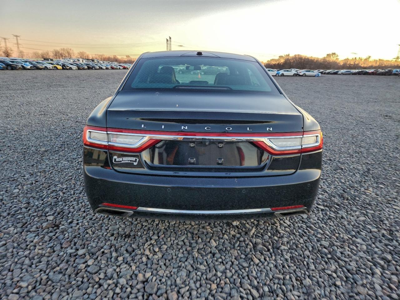 Lincoln Continental Reserve Image 8