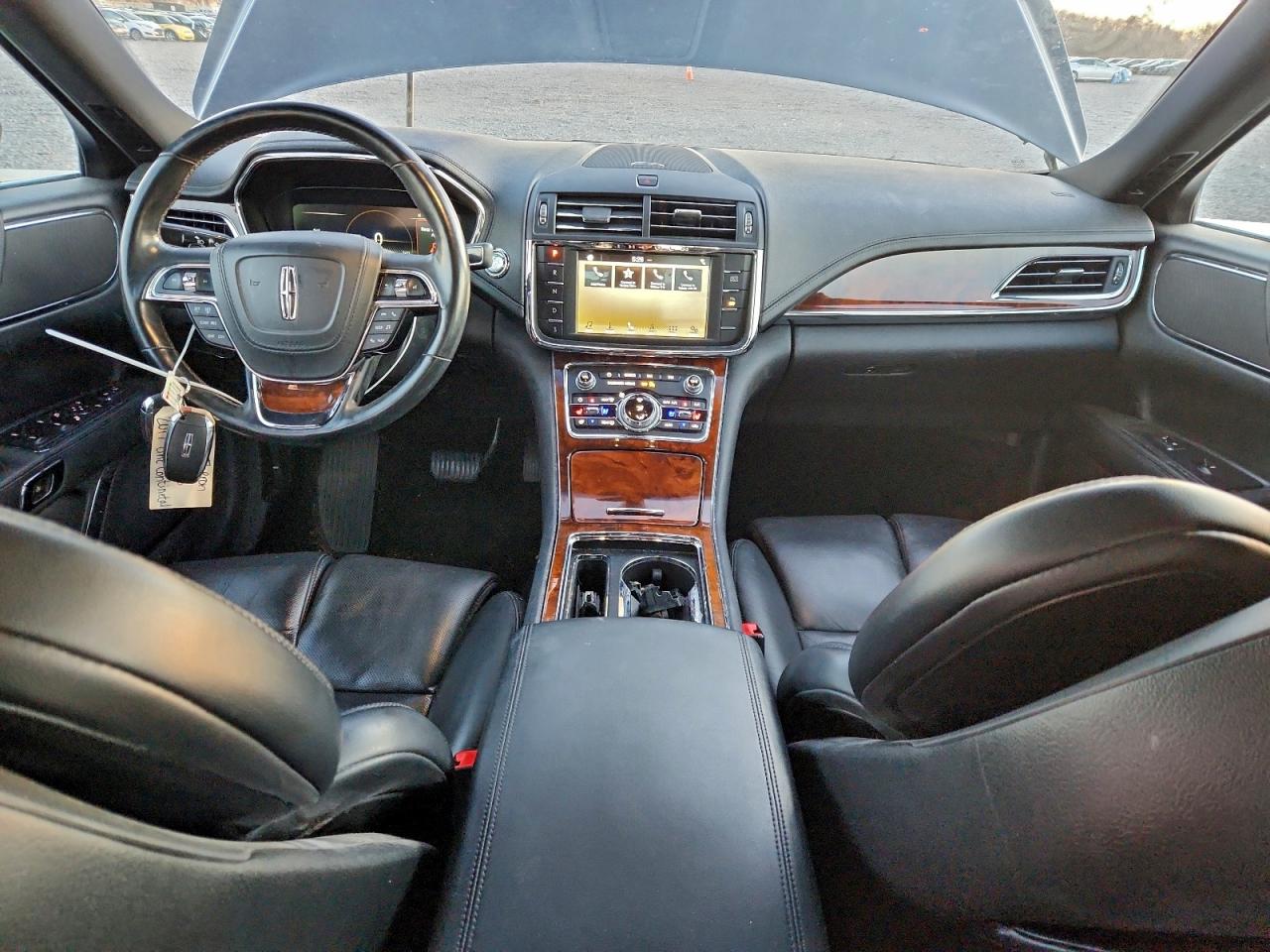 Lincoln Continental Reserve Image 9