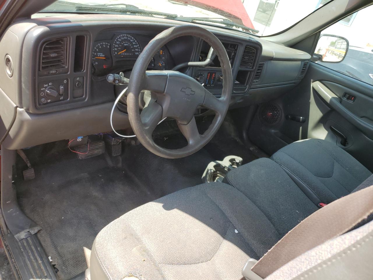 Chevrolet Silverado C1500 Classic Image 8