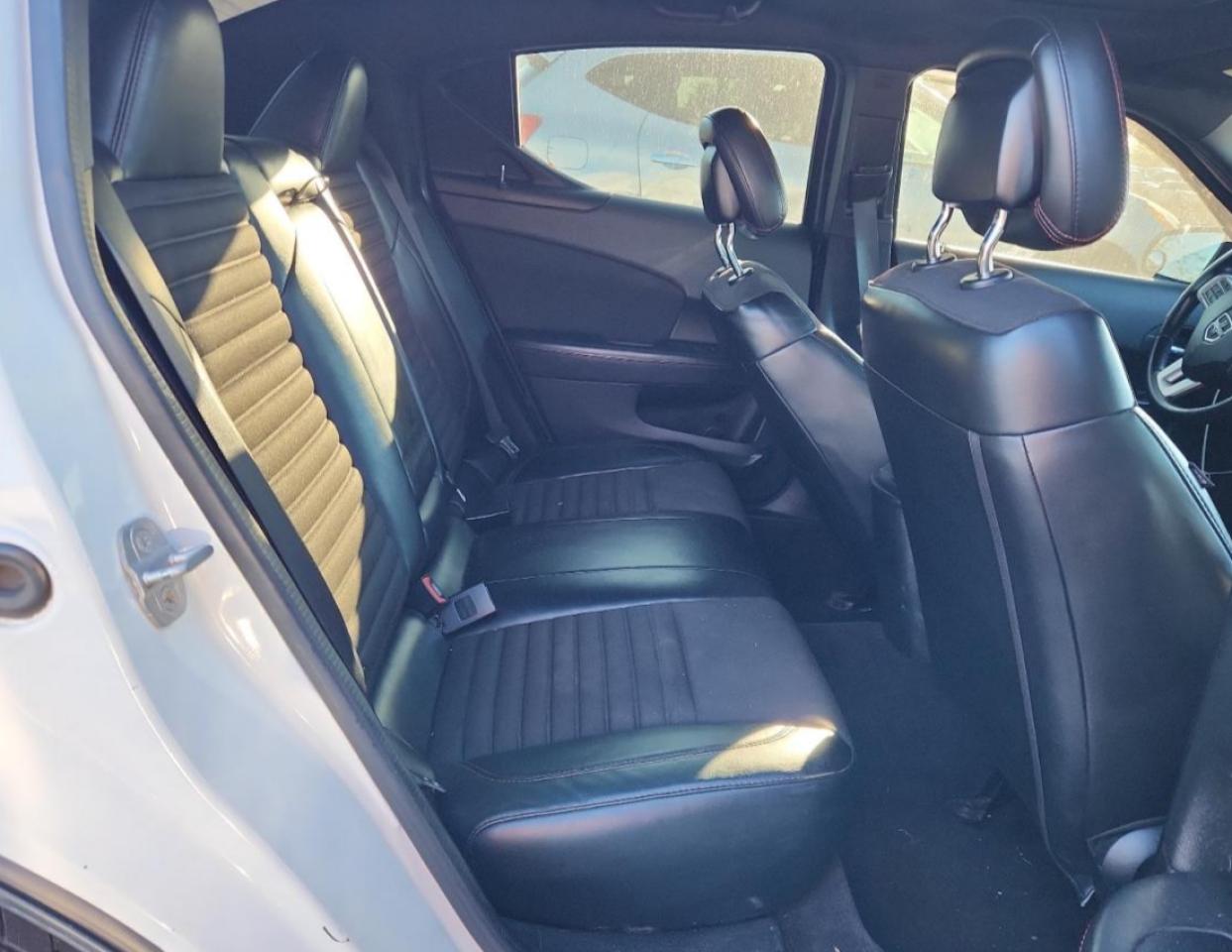 Dodge Avenger R/t Image 10