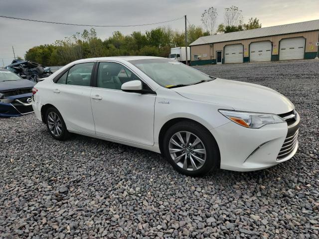 Toyota Camry Hybrid Image 8