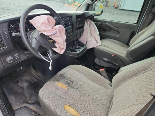 Chev Express Image 7