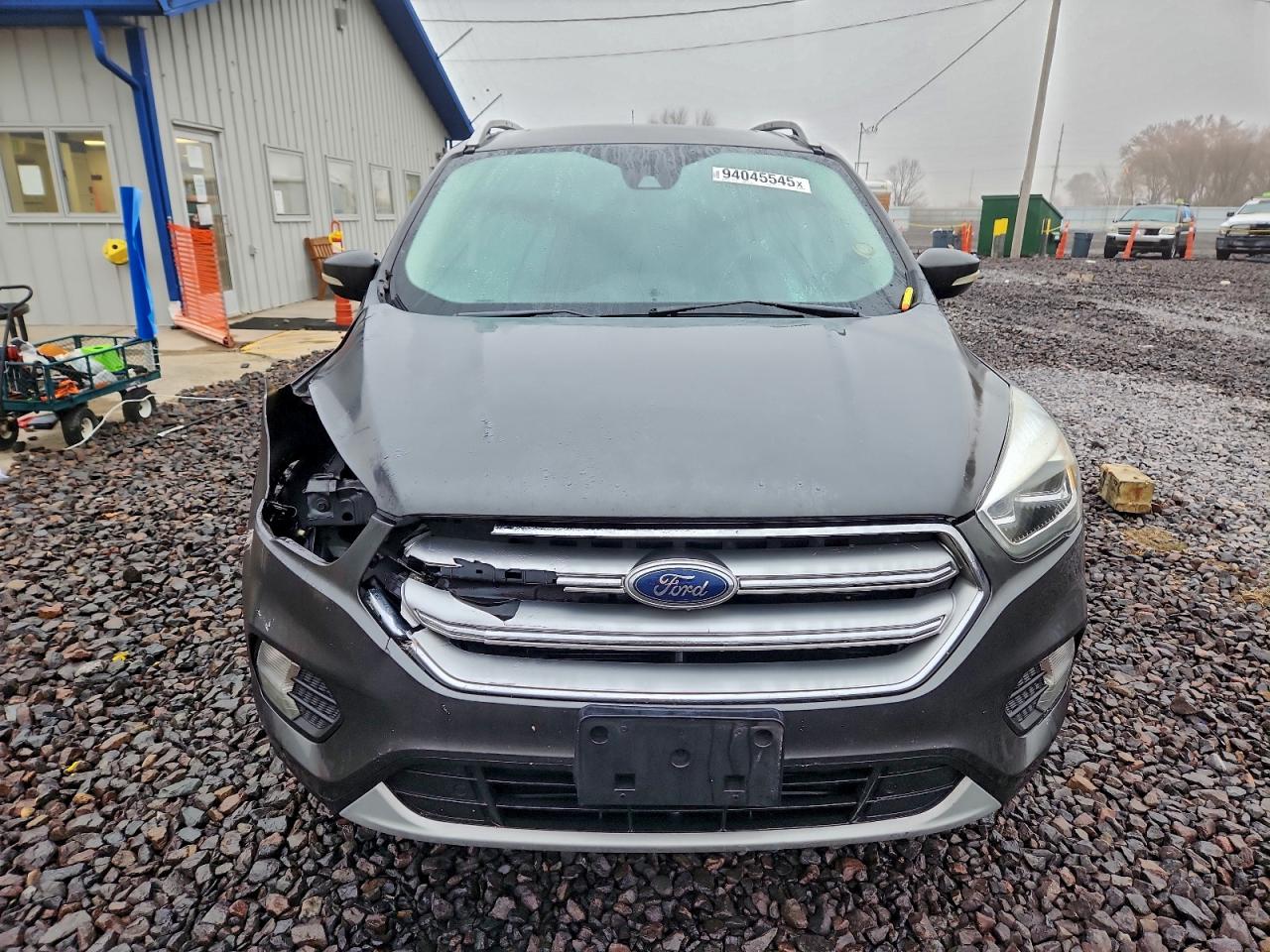 Ford Escape Titanium Image 12