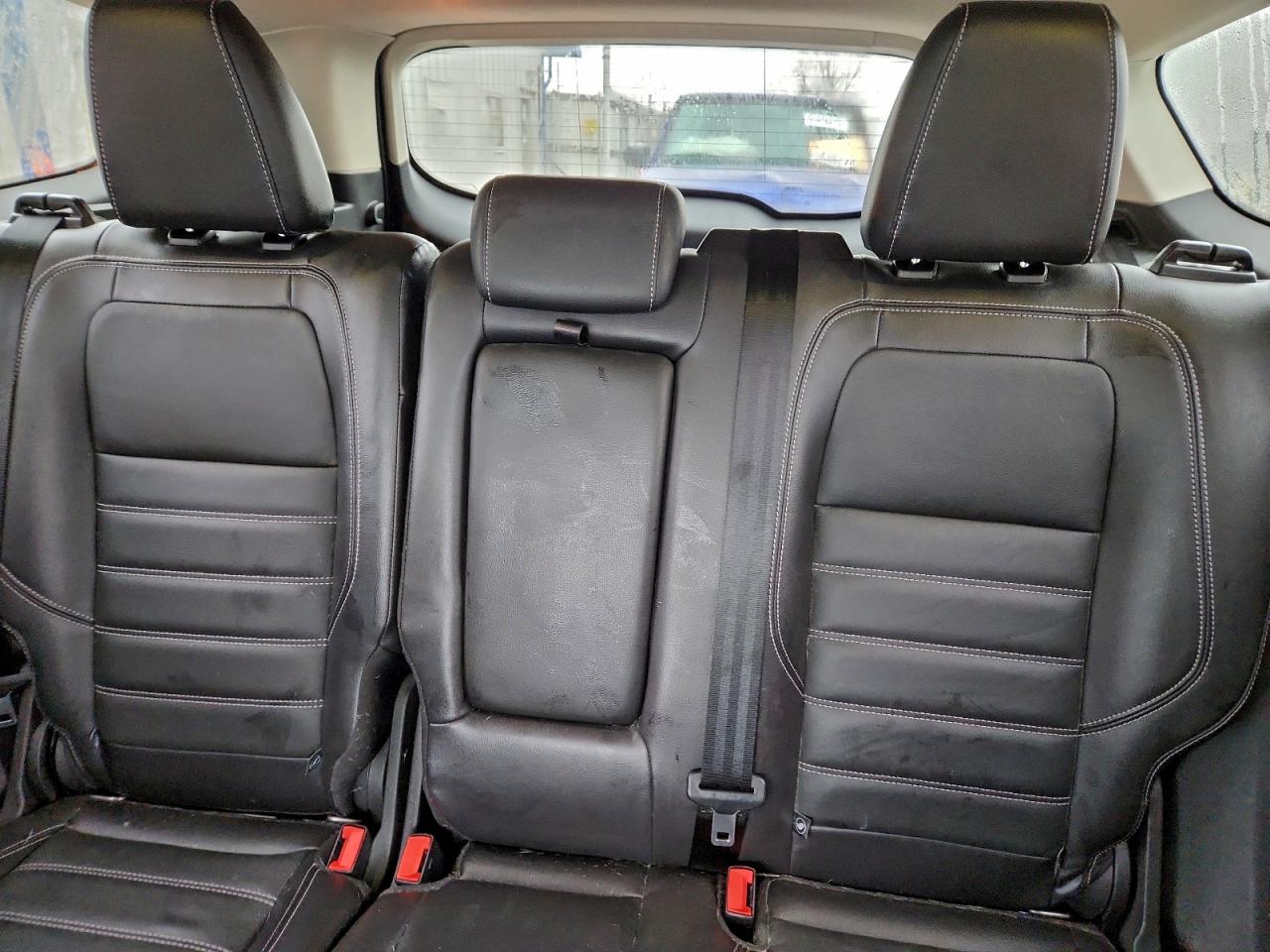 Ford Escape Titanium Image 5