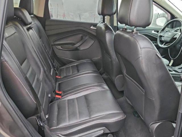 Ford Escape Titanium Image 4