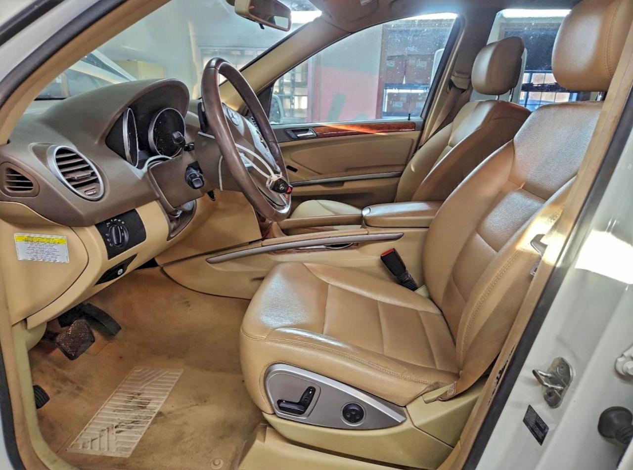 Mercedes-Benz M-Class 350 Image 4