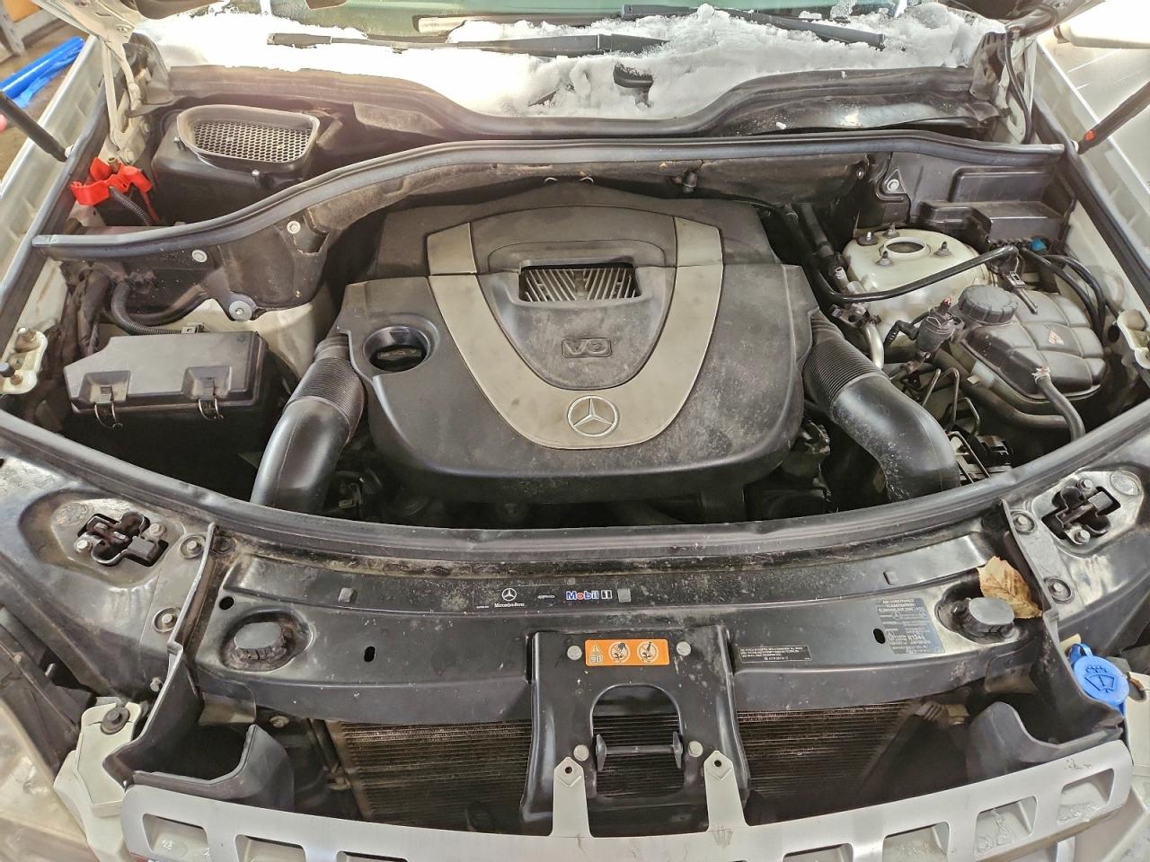 Mercedes-Benz M-Class 350 Image 6