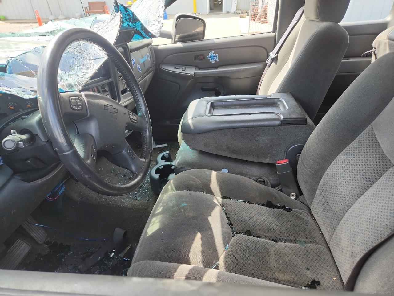 Chevrolet Silverado K2500 Heavy Duty Image 11