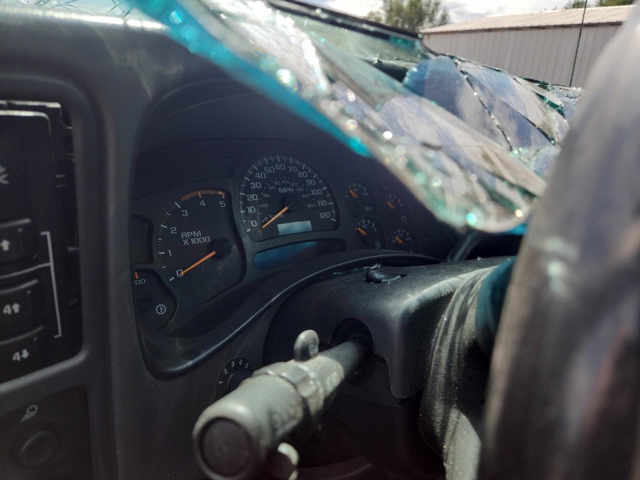 Chevrolet Silverado K2500 Heavy Duty Image 5