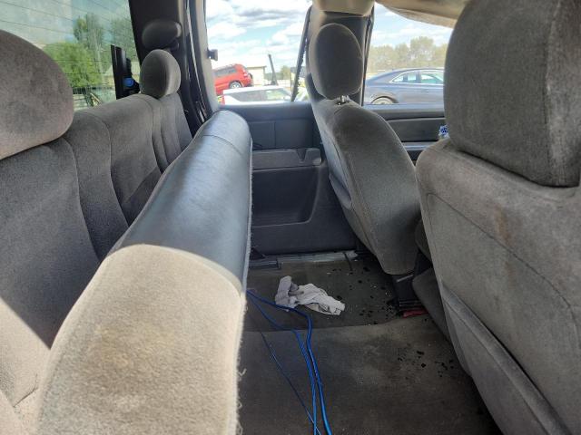 Chevrolet Silverado K2500 Heavy Duty Image 8