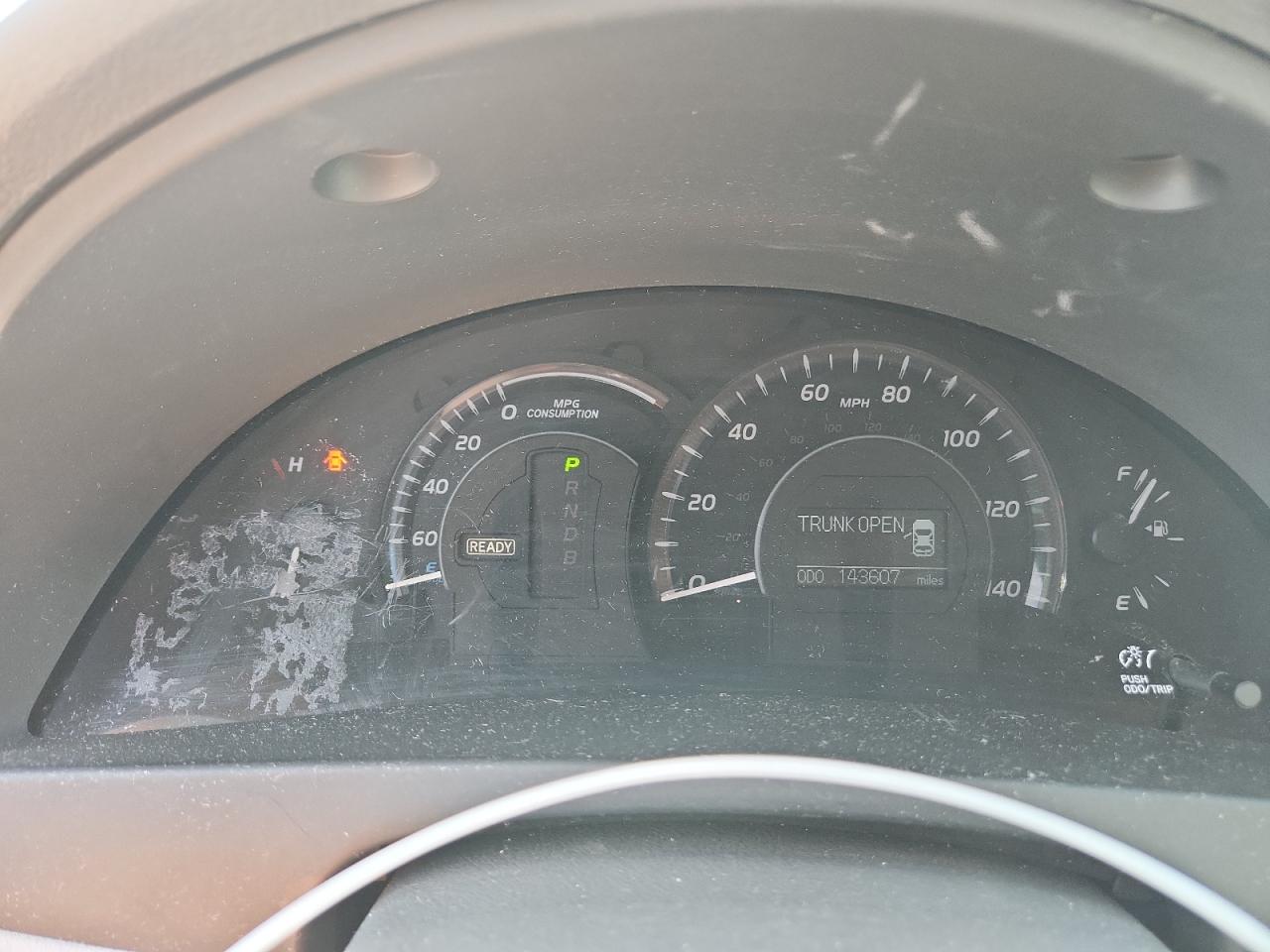 Toyota Camry Hybrid Image 10