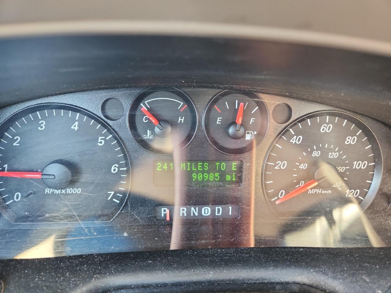 Ford Taurus Se Image 4