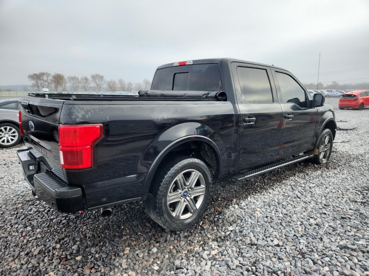 Ford F-150 Supercrew Image 8