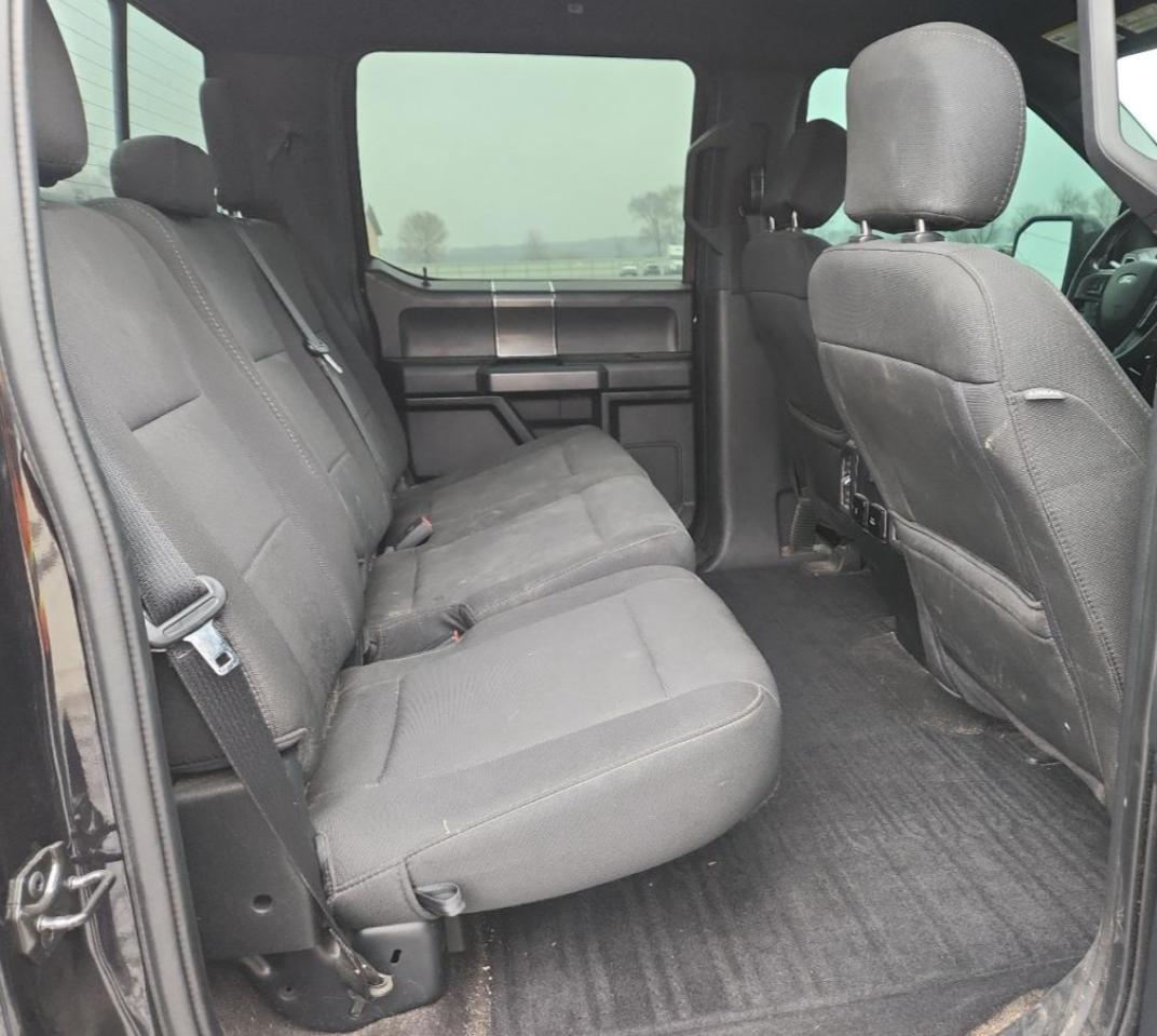 Ford F-150 Supercrew Image 12