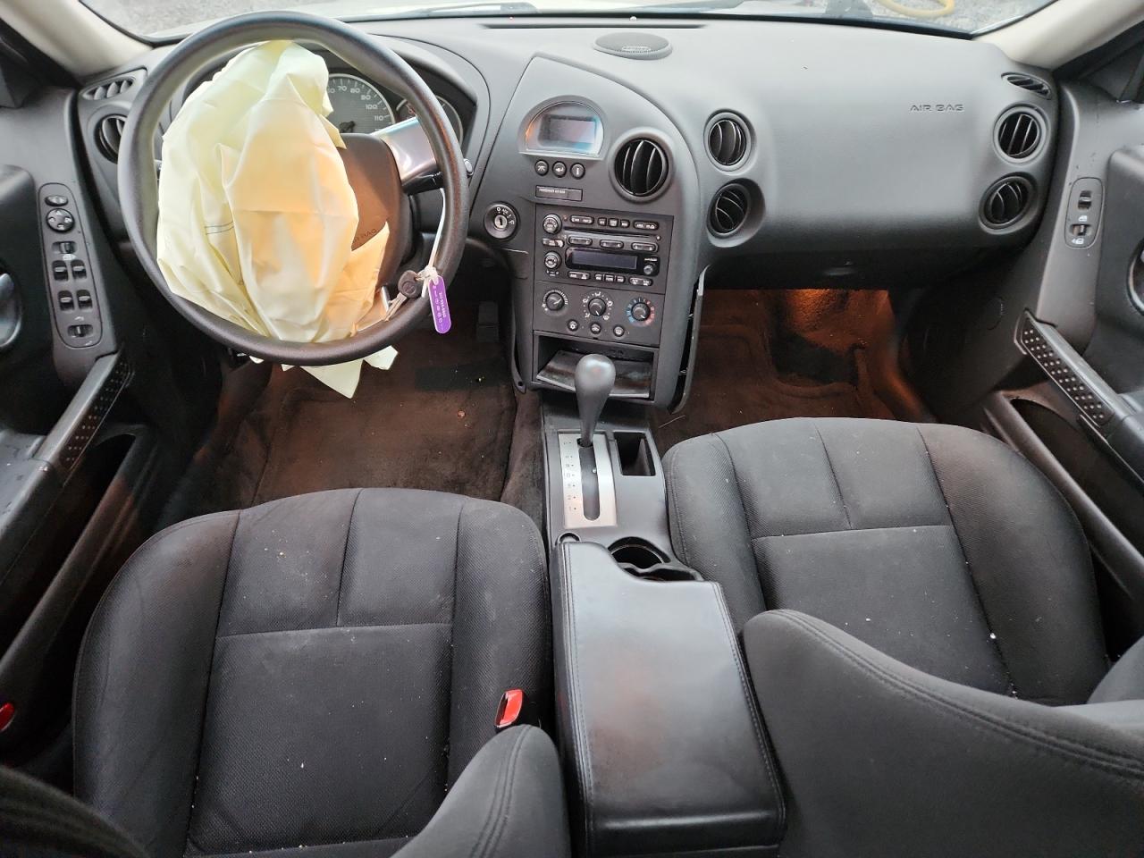 Pontiac Grandprix Image 6