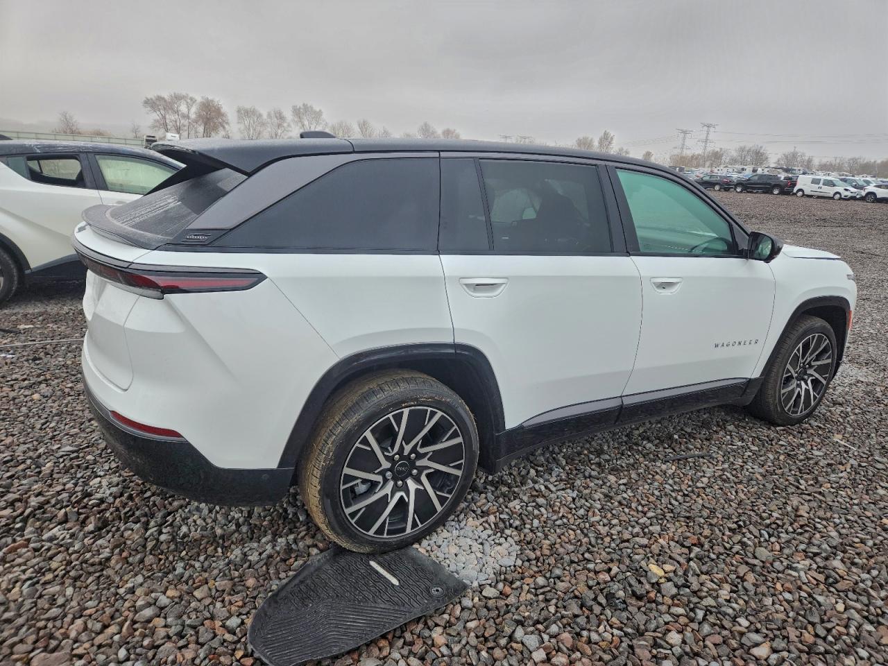 Jeep Wagoneer Limited Image 2