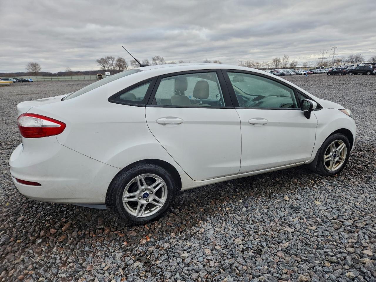 Ford Fiesta Se Image 10