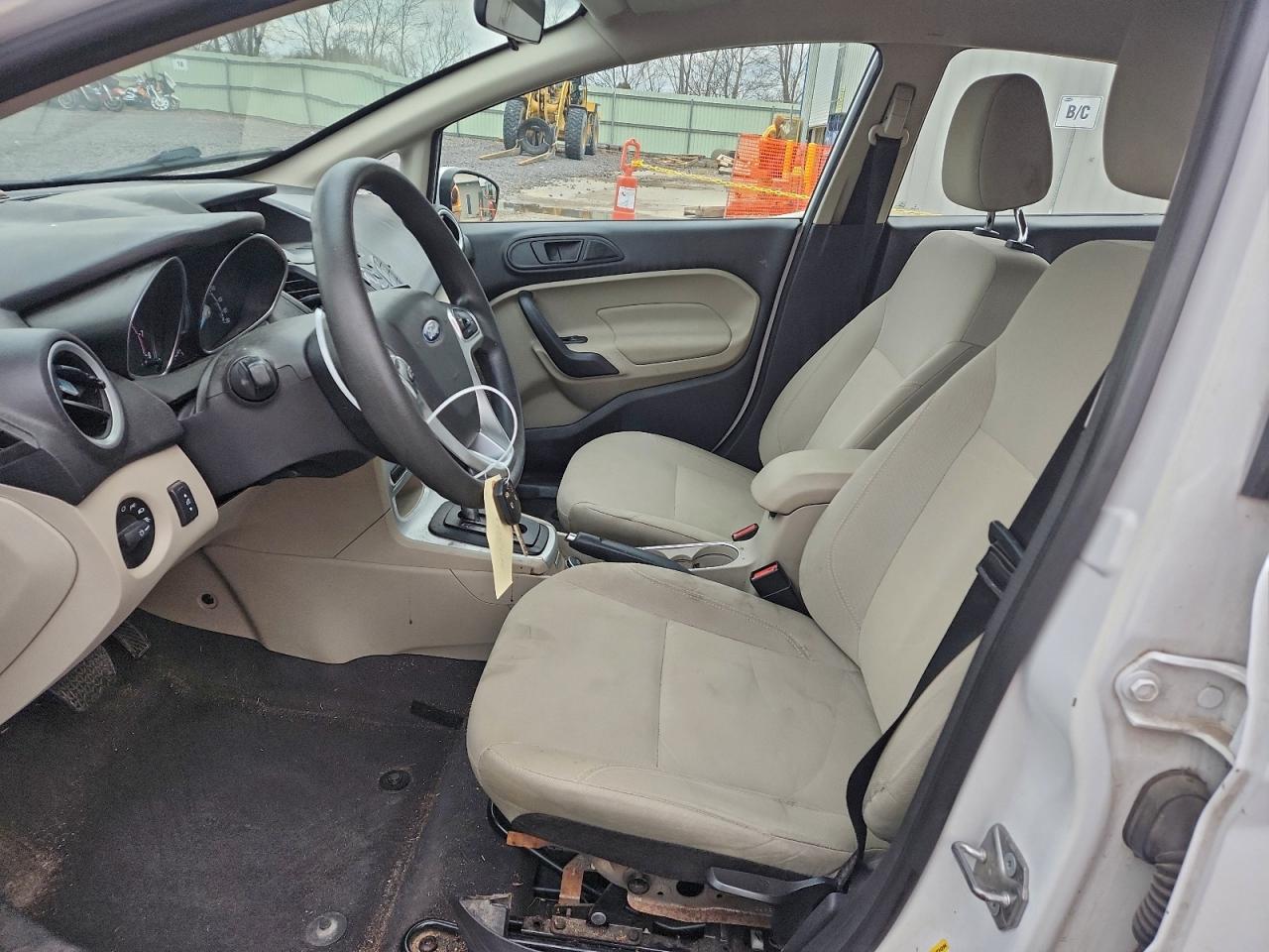 Ford Fiesta Se Image 9