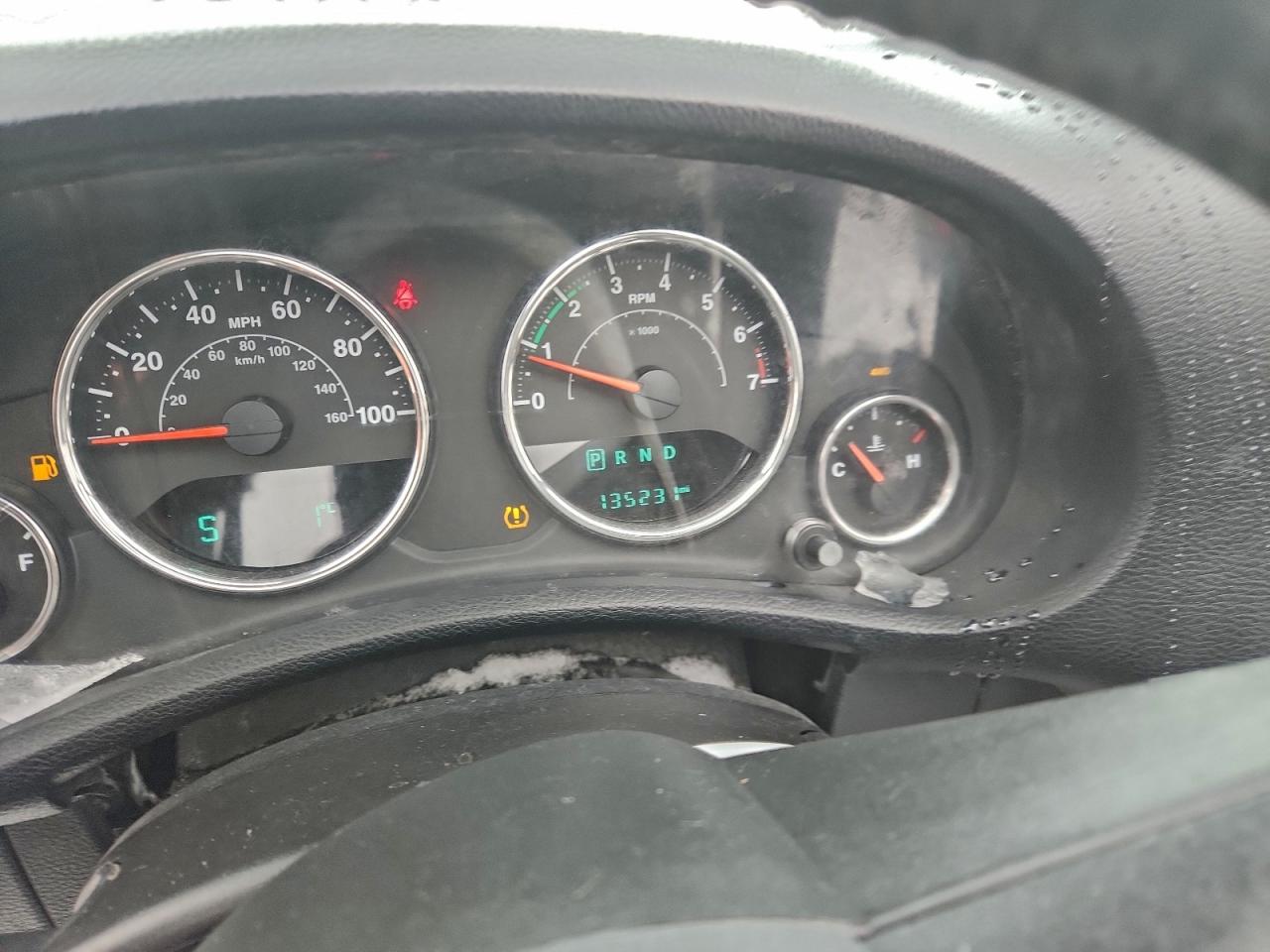 Jeep Wrangler Sport Image 11