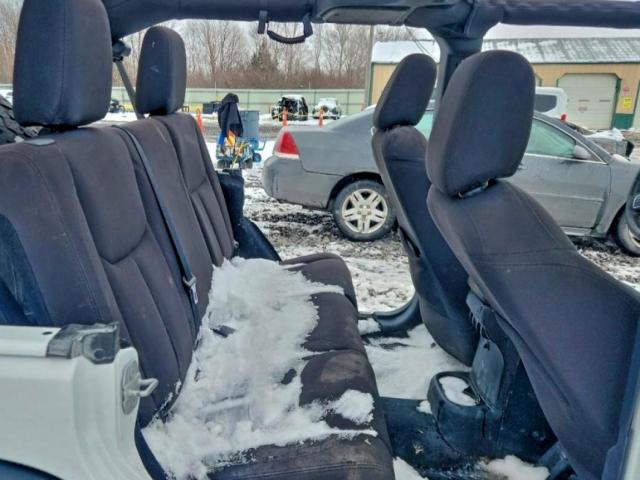 Jeep Wrangler Sport Image 12