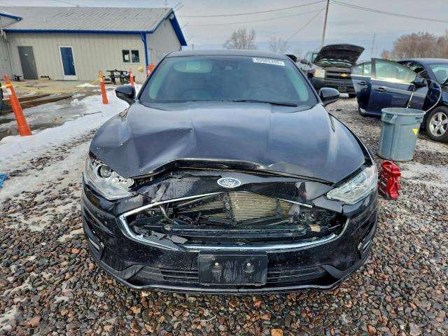 Ford Fusion Se Image 5