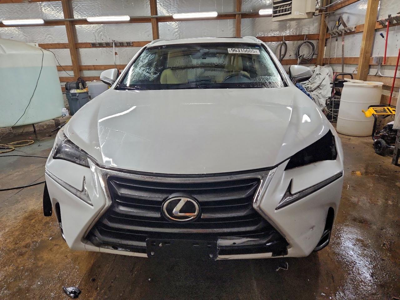 Lexus NX 200t Base Image 7