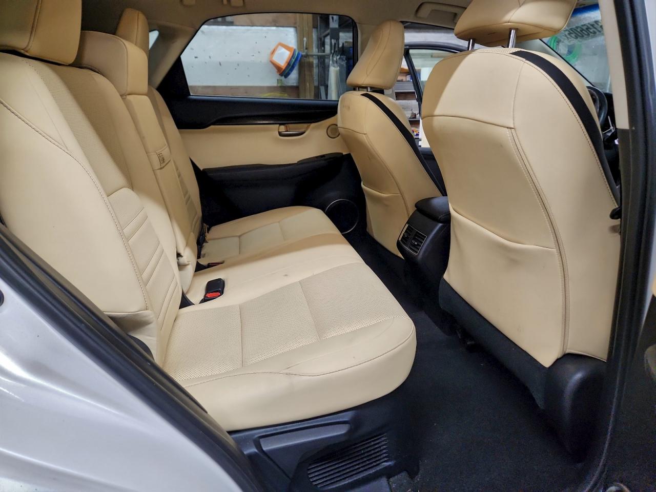 Lexus NX 200t Base Image 8