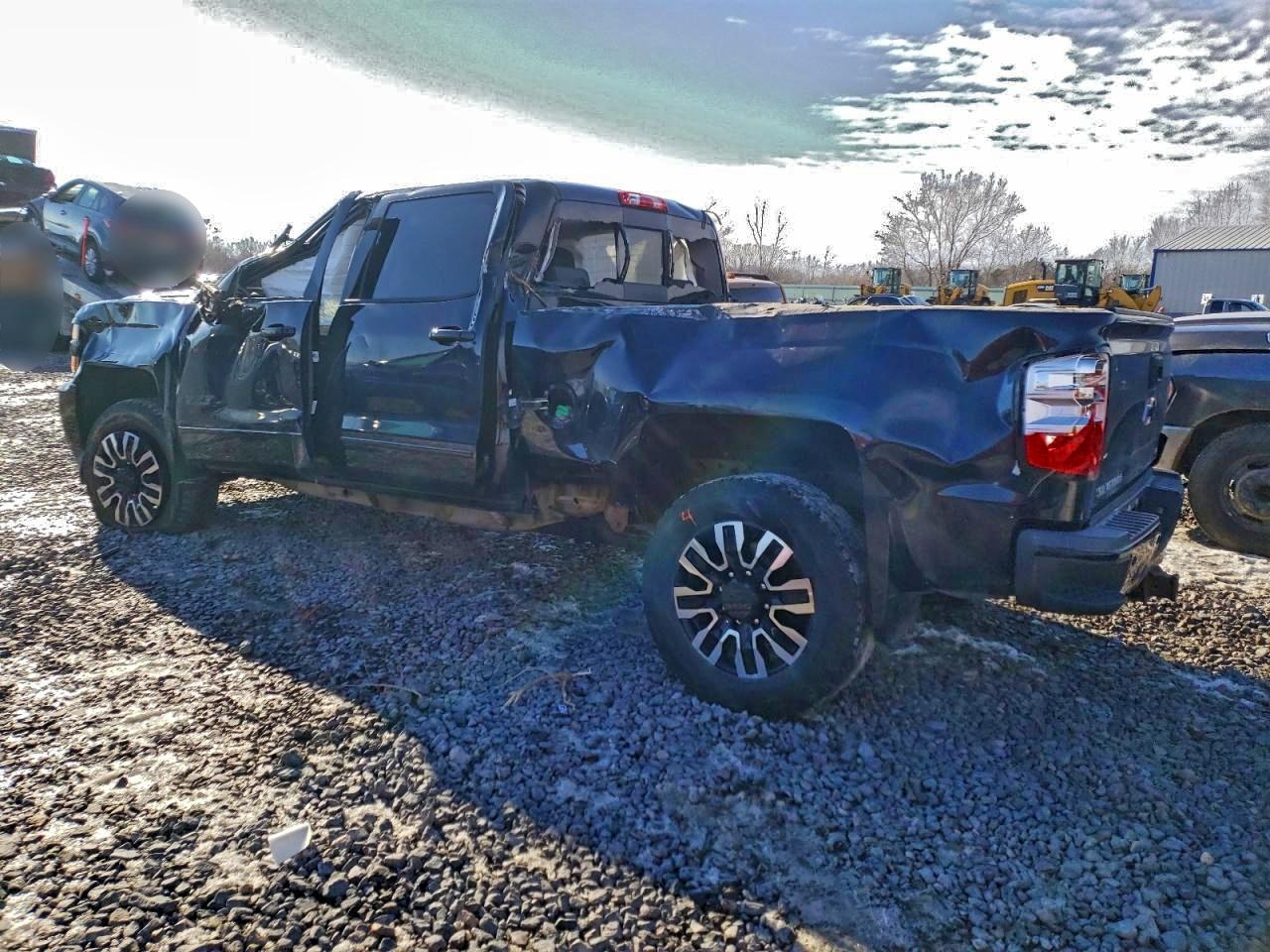 Chevrolet Silverado K2500 Heavy Duty Lt Image 12