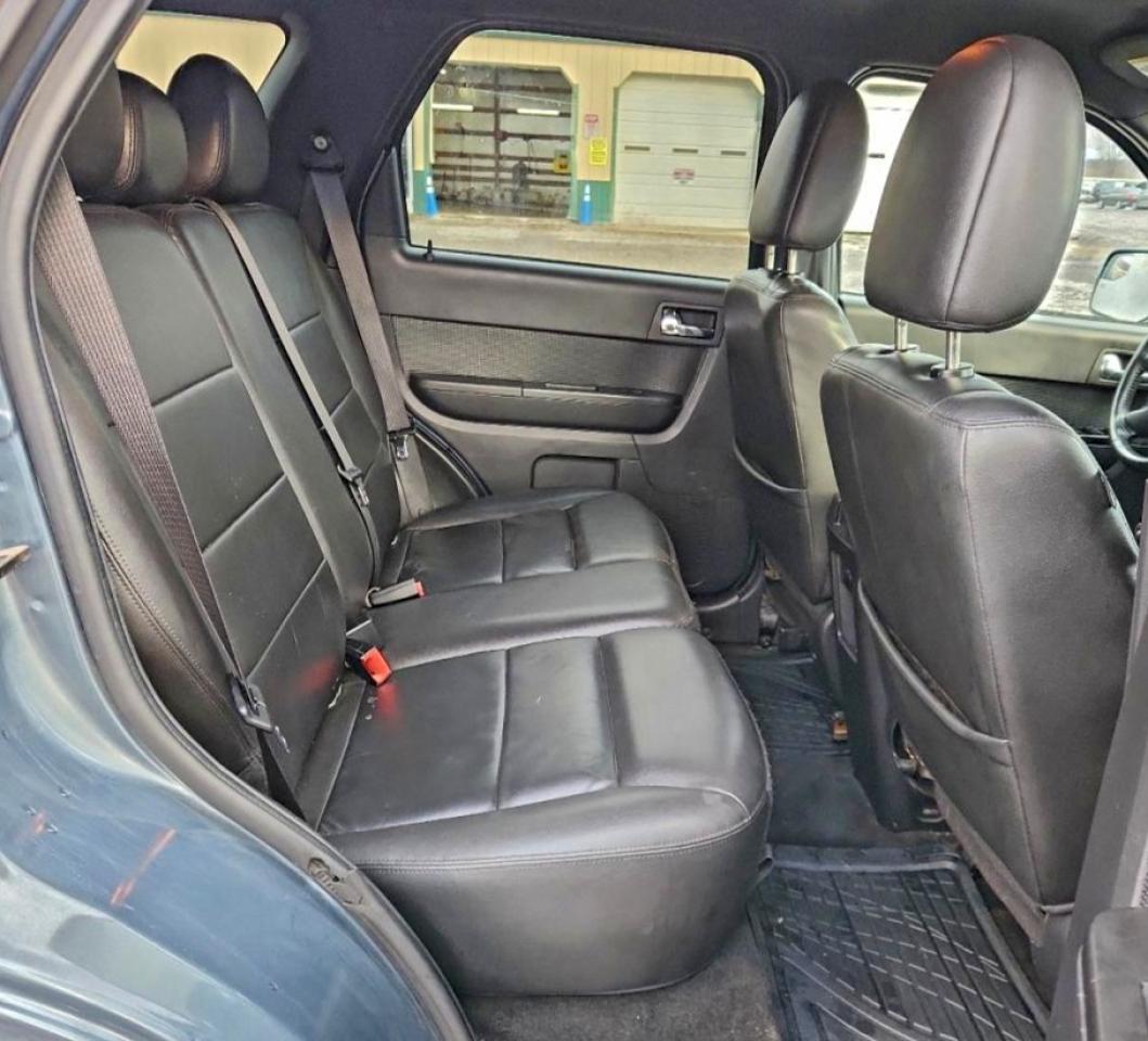 Ford Escape Limited Image 9