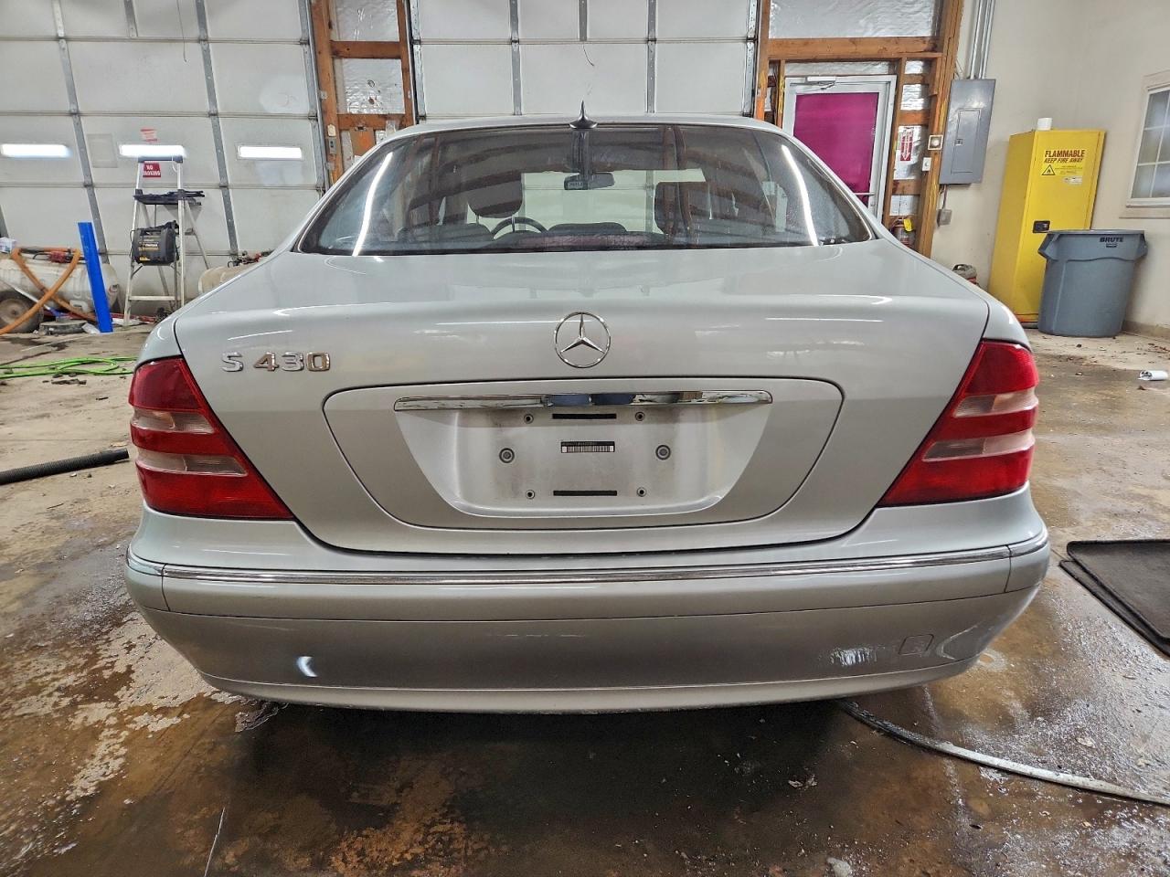 Mercedes-Benz S-Class 430 Image 12