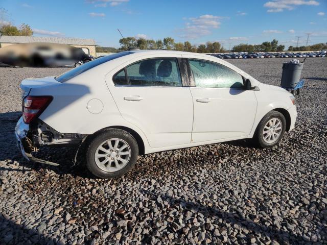 Chevrolet Sonic Lt Image 6