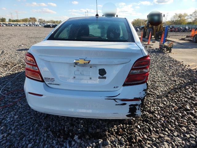 Chevrolet Sonic Lt Image 5