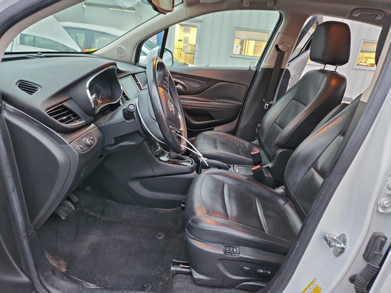 Buick Encore Essence Image 2