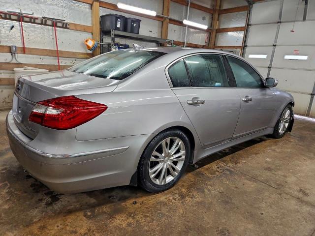 Hyundai Genesis 3.8l Image 8