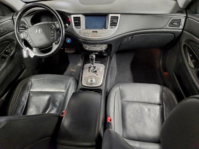 Hyundai Genesis 3.8l Image 12