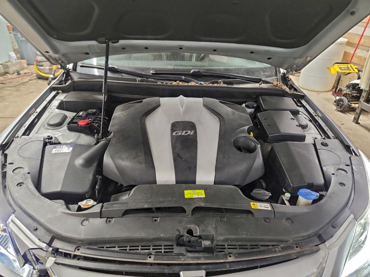 Hyundai Genesis 3.8l Image 6