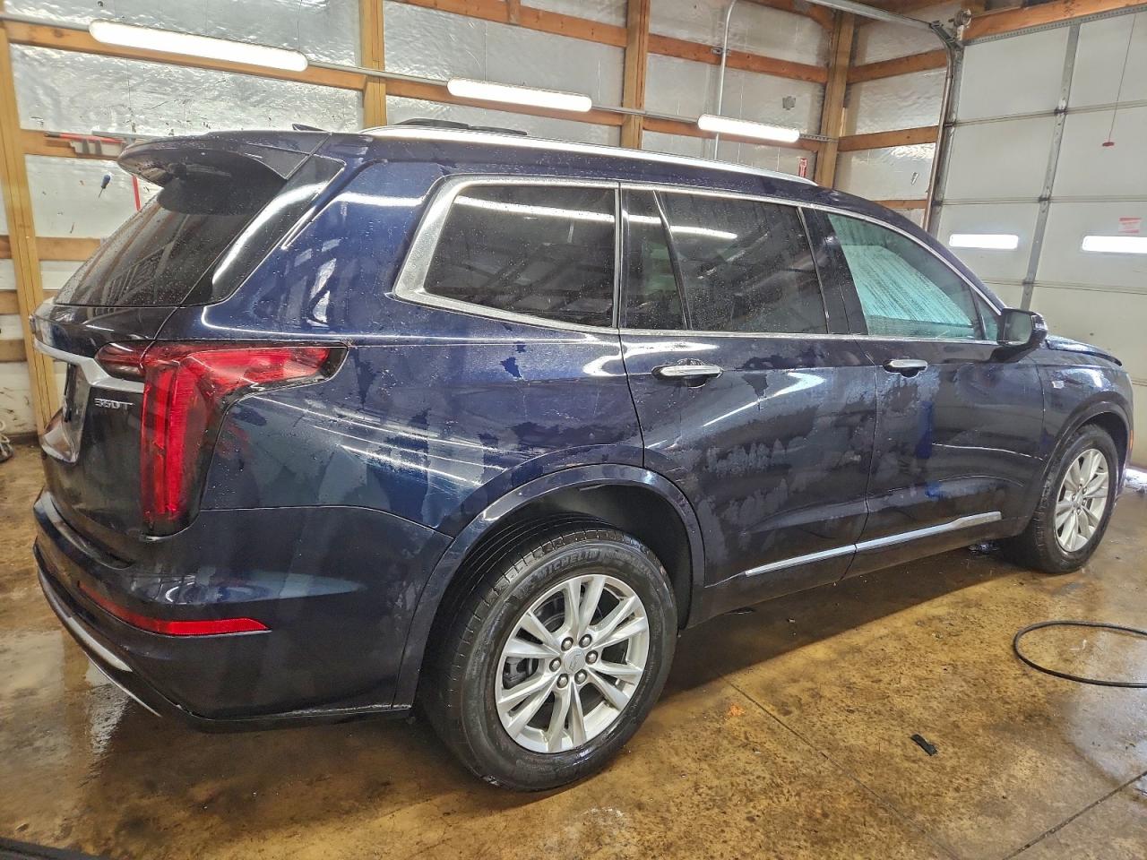 Cadillac XT6 Luxury Image 10