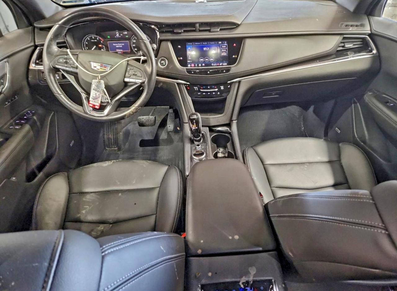 Cadillac XT6 Luxury Image 3