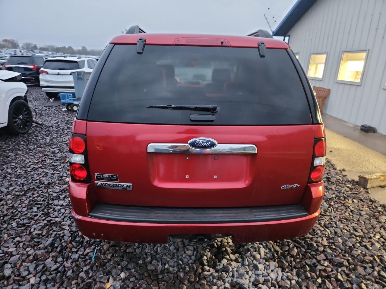 Ford Explorer Xlt Image 12