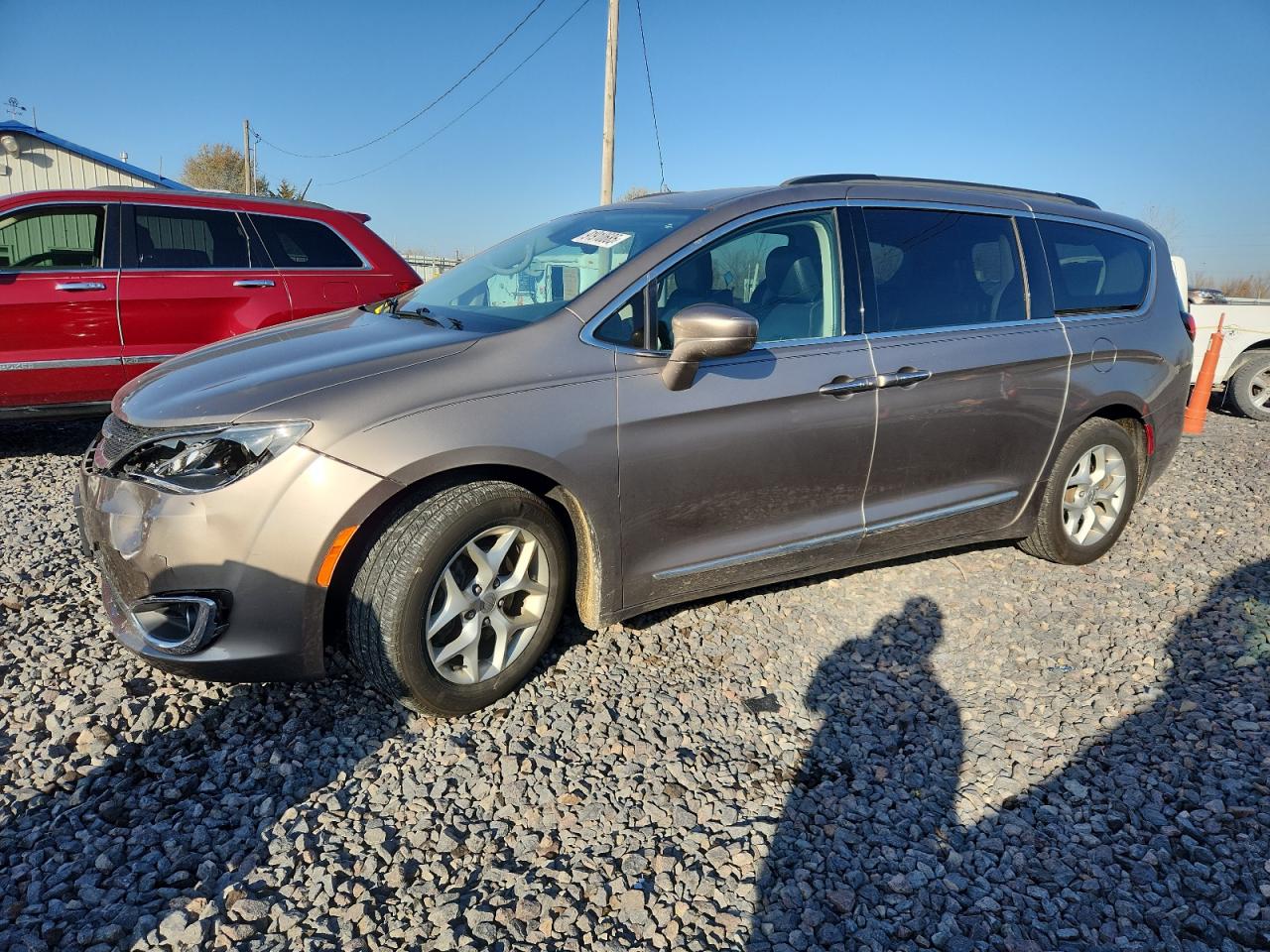 Chrysler Pacifica Touring L Image 1