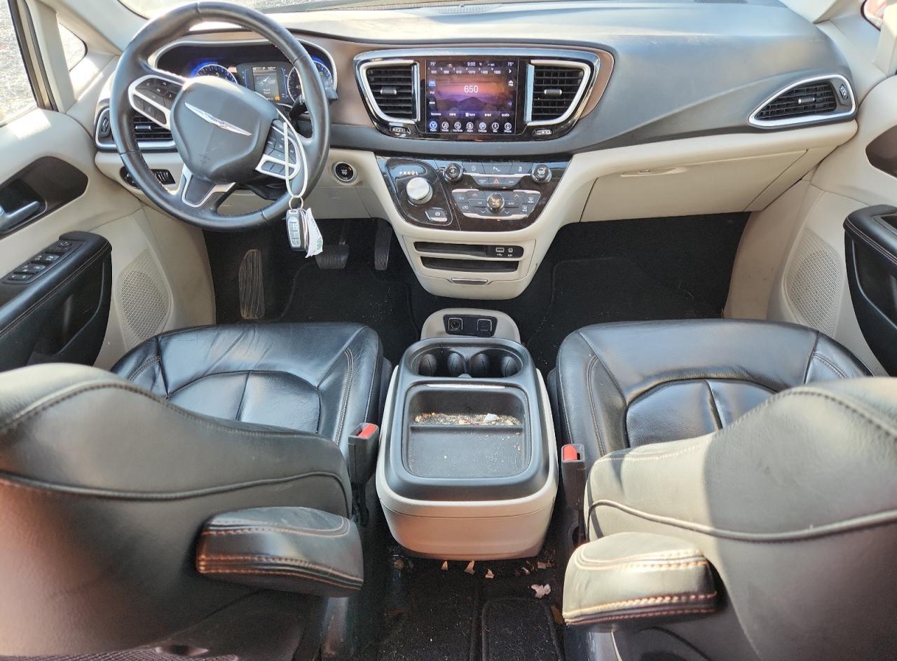 Chrysler Pacifica Touring L Image 8