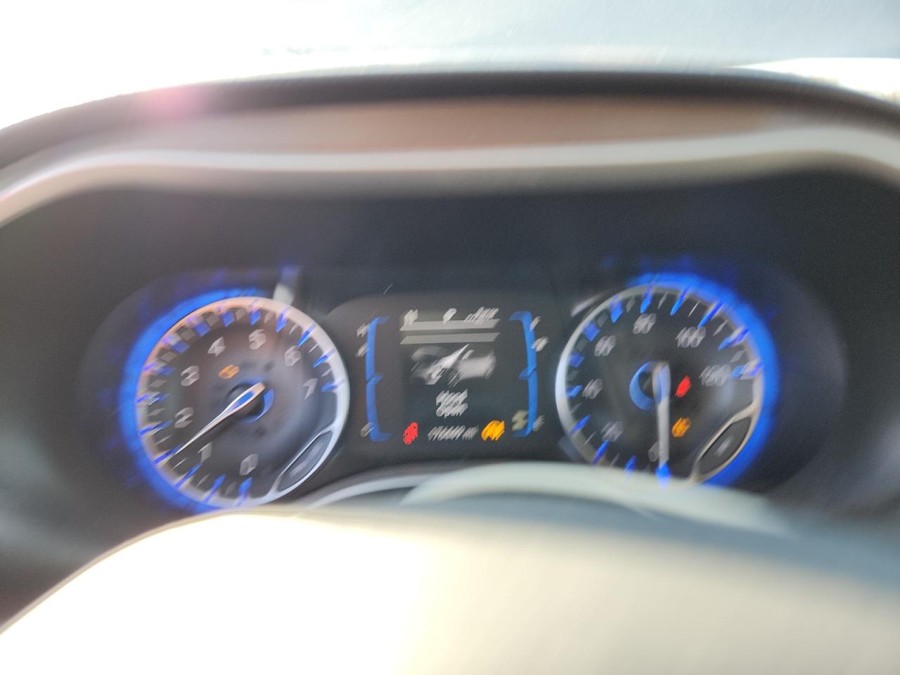 Chrysler Pacifica Touring L Image 7