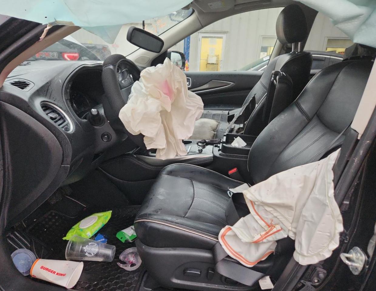 INFINITI Qx Luxe Image 4