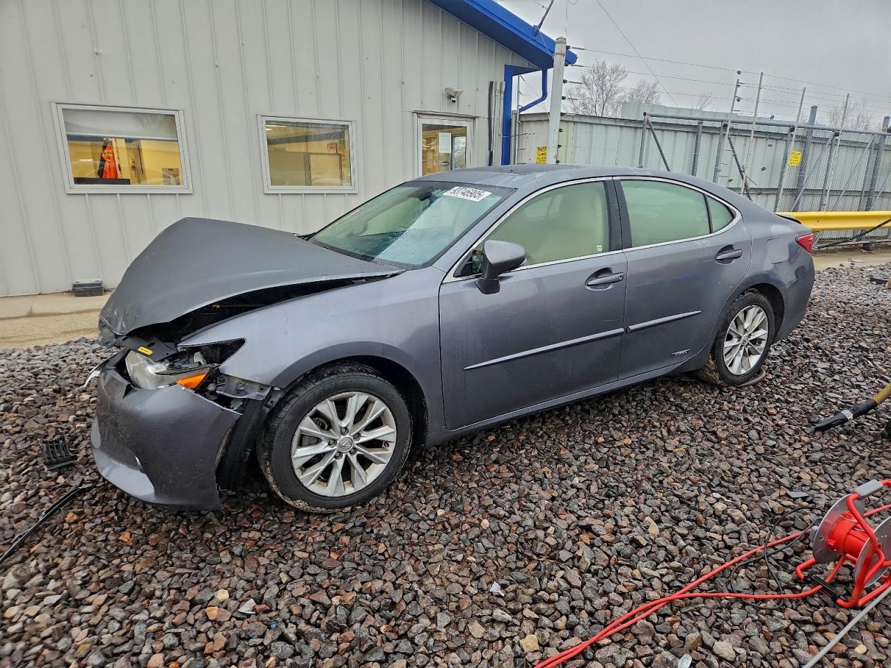 Lexus Es 300h Image 1
