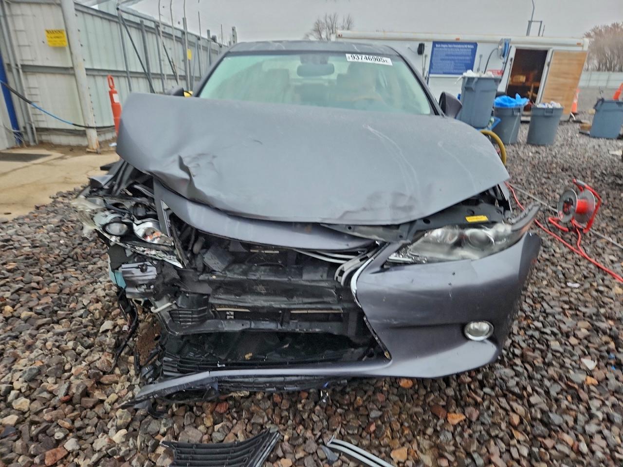 Lexus Es 300h Image 8