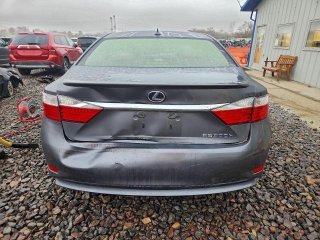 Lexus Es 300h Image 3