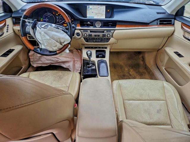 Lexus Es 300h Image 12