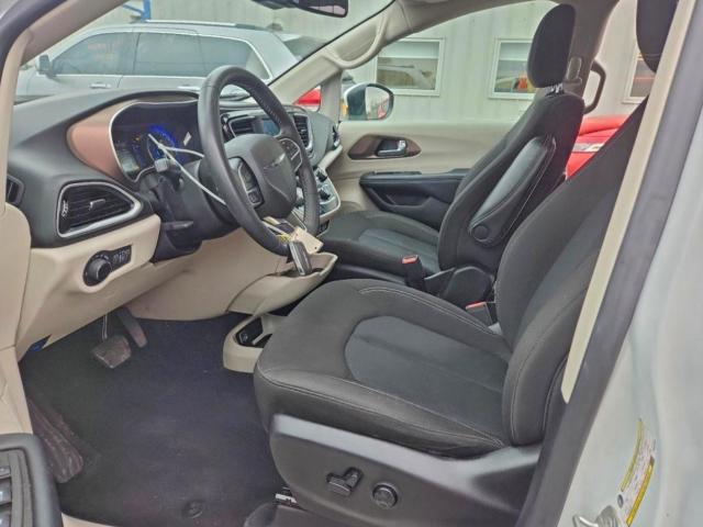 Chrysler Minivan Lx Image 10