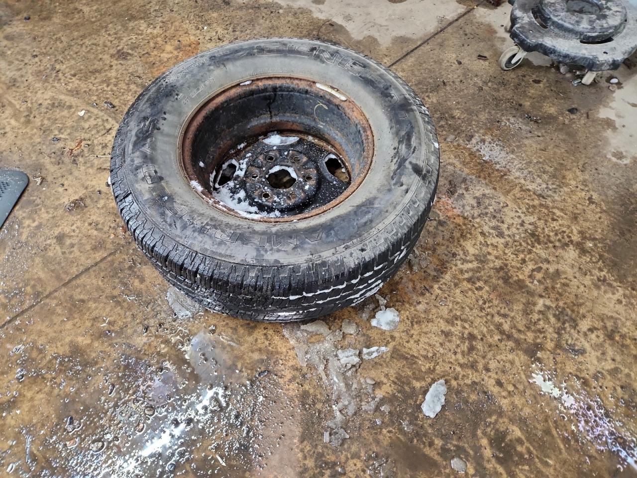 Chevrolet Silverado C1500 Image 9