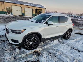  Salvage Volvo XC40